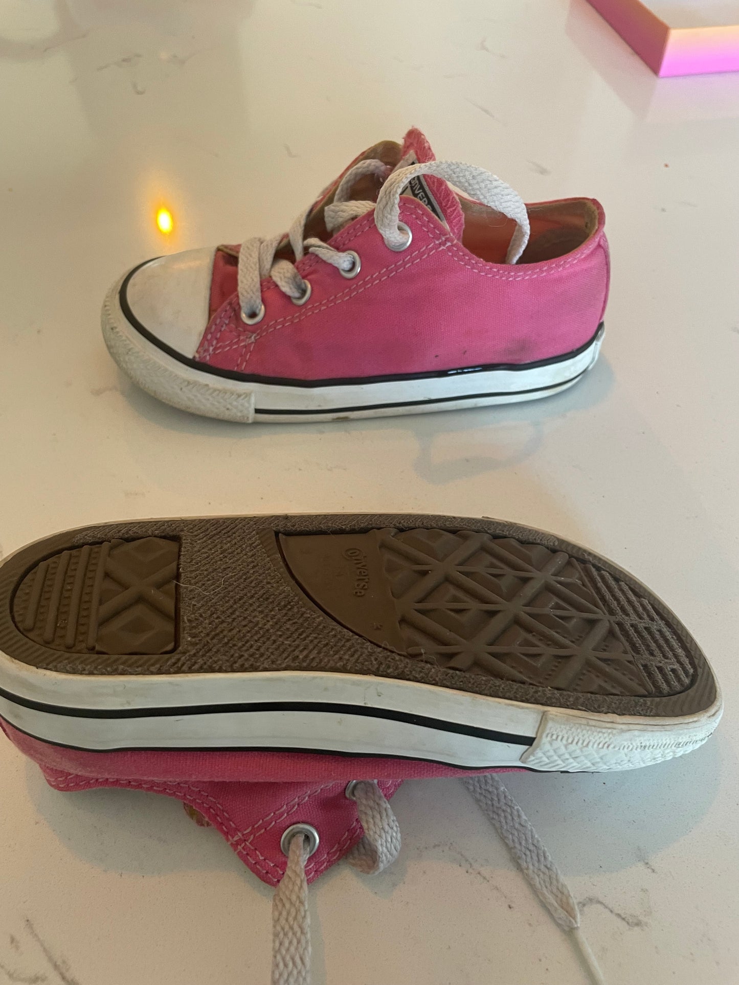 Converse - Pink - Size 9 45242