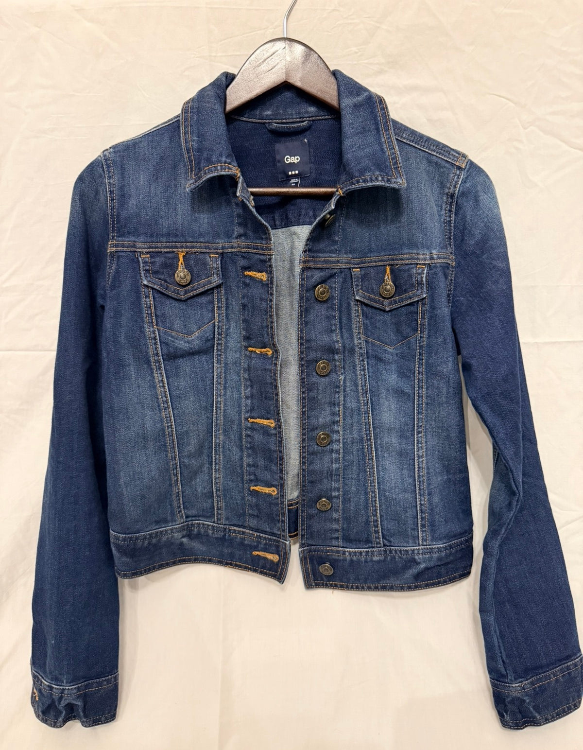 #143 Gap jean jacket women’s size XS
