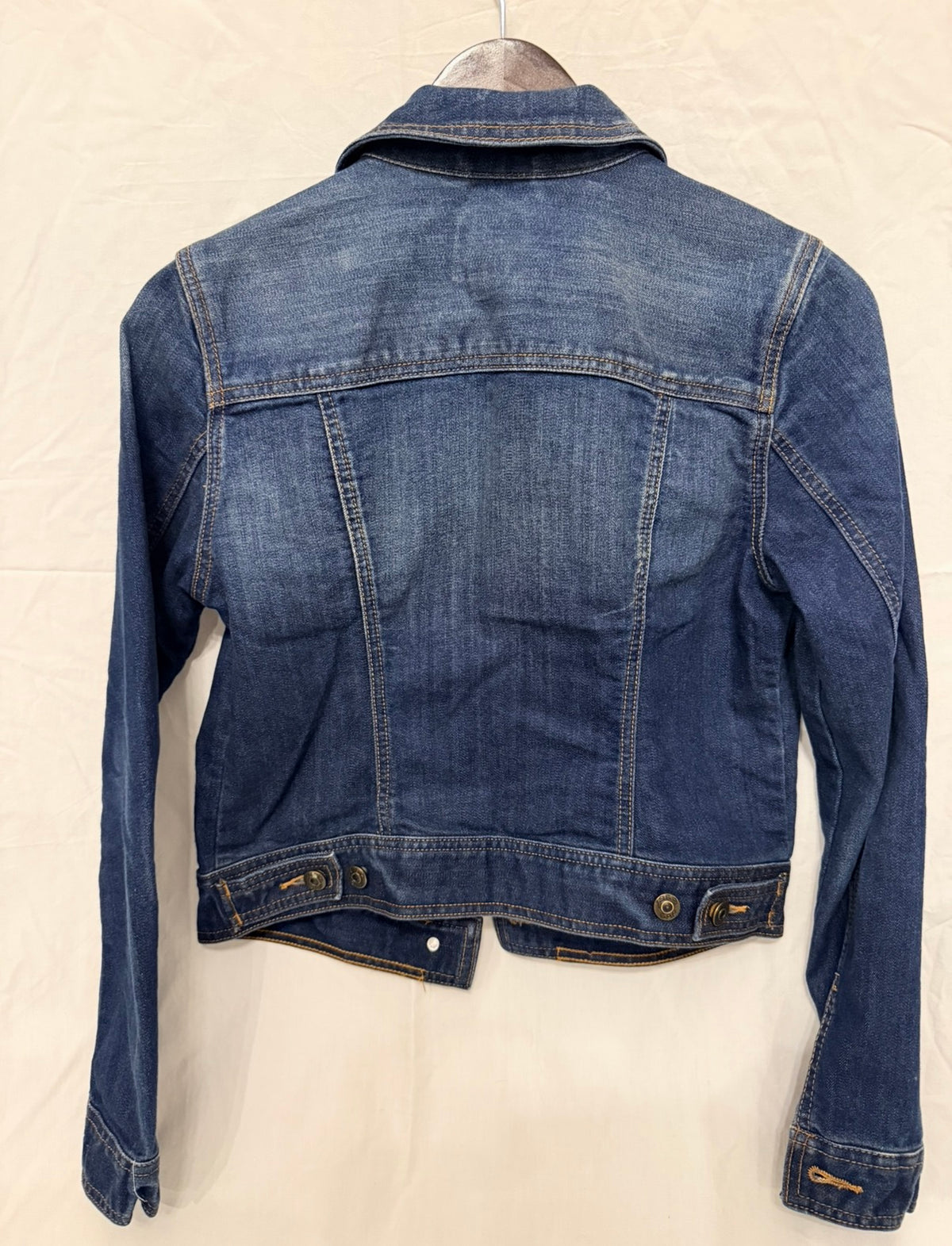 #143 Gap jean jacket women’s size XS