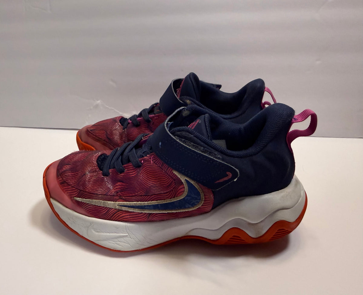 #141 girls shoe 1 Nike immortality 4 Red/navy/pink