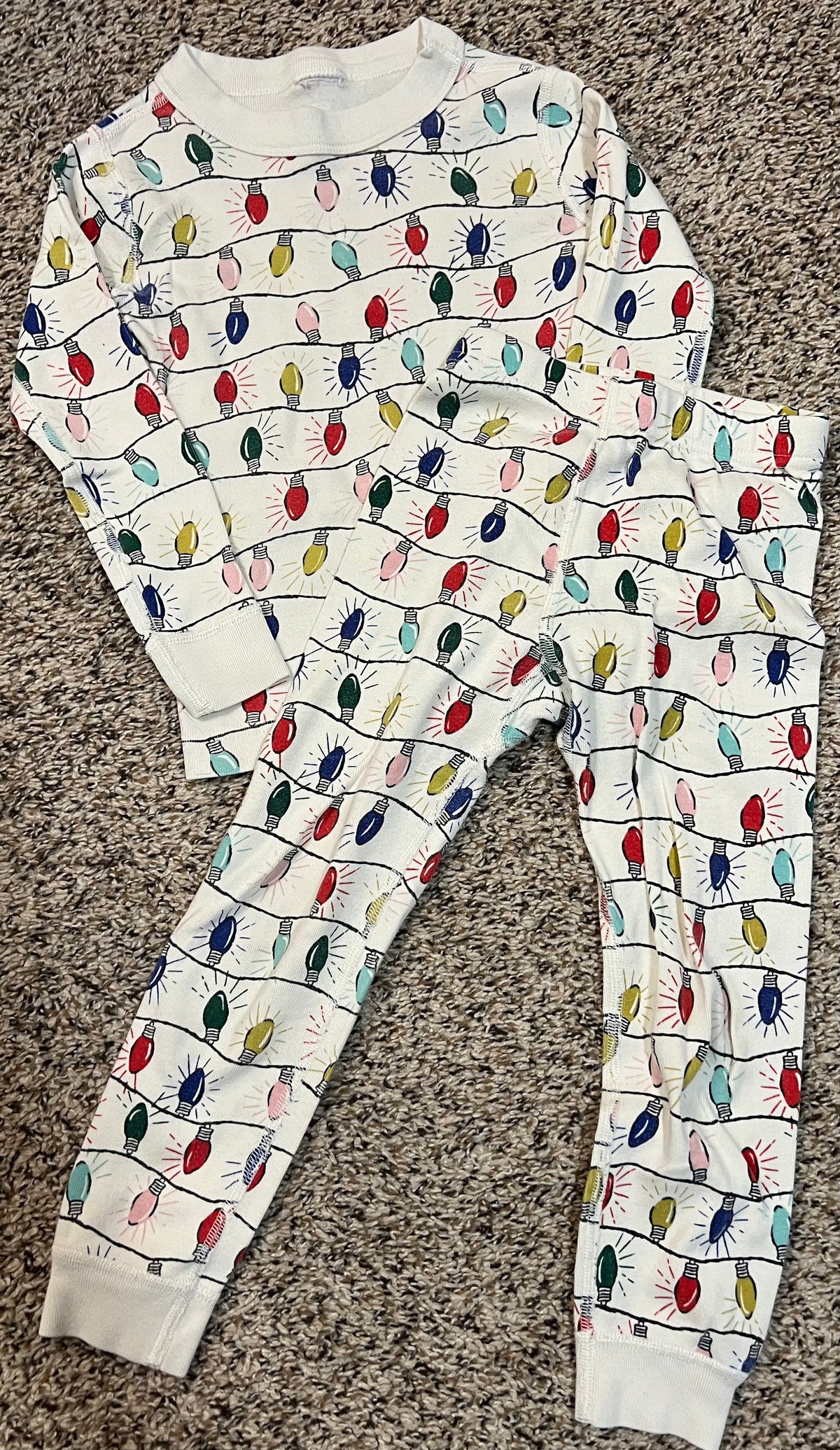 Seller #184 - Boys Size 4 - 100 Hanna Andersson holiday Christmas lights pajamas