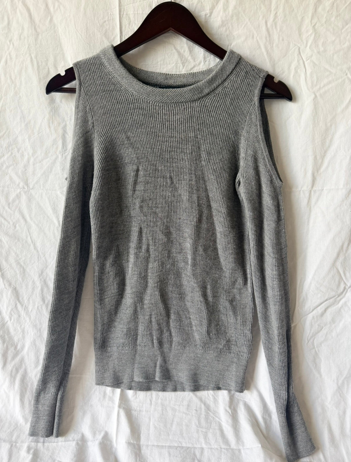 #143 Banana Republic cold shoulder grey wool sweater women’s size small