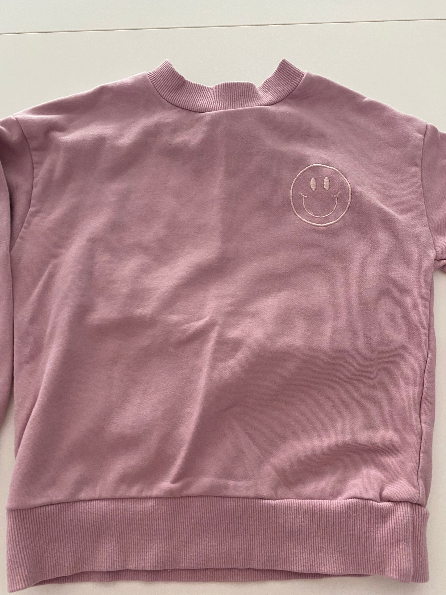 #117- Girls 4T, Orcas Lucille dusty pink smiley face sweatshirt, VGUC