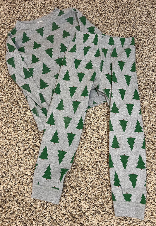 Seller 184 Boys Size 110 / 5 Hanna Andersson pajamas Christmas trees