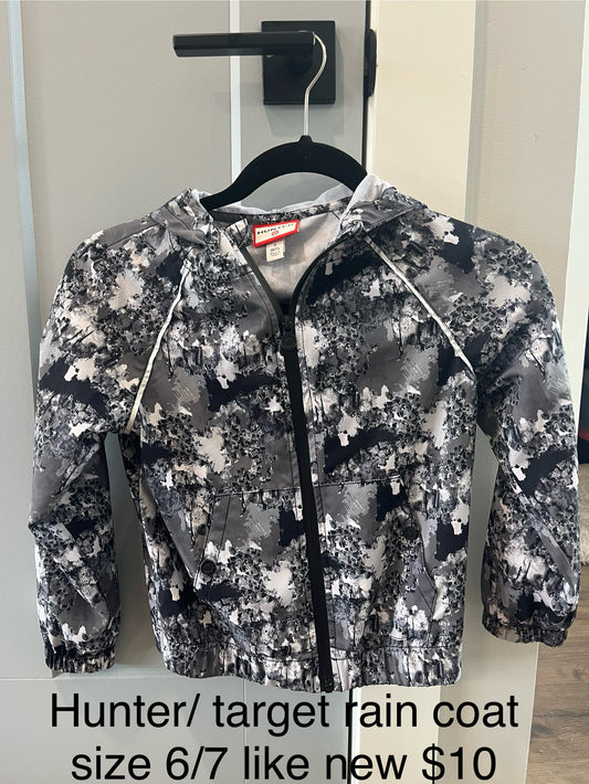 137 target collab with Hunter rain coat youth boys small 6-7