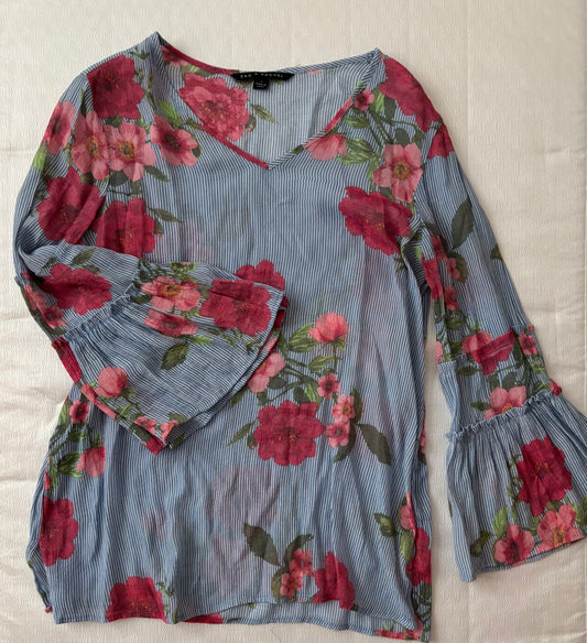 #70 women's floral blouse size small