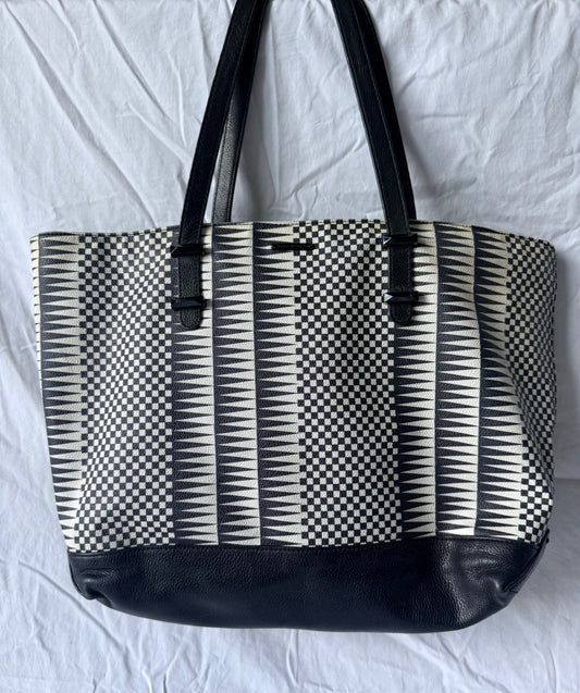 #143 Rebecca Minkoff leather shoulder bag In blue/cream print