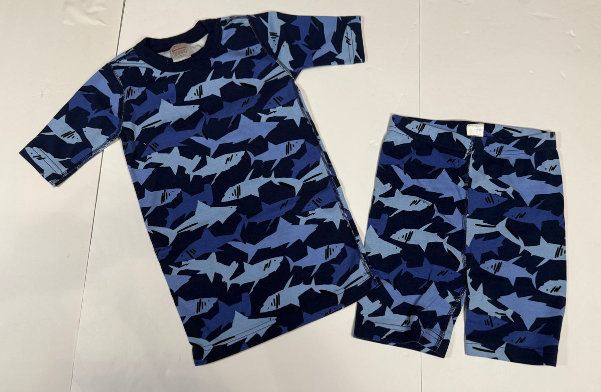 #141 Boys 10 (140) Hanna Andersson Shark Pajamas