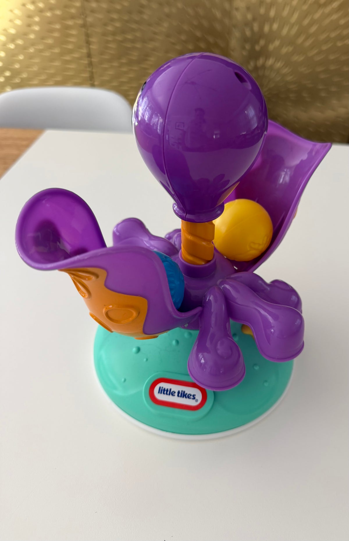 #117, Little Tikes octopus spin and ball release toy, VGUC
