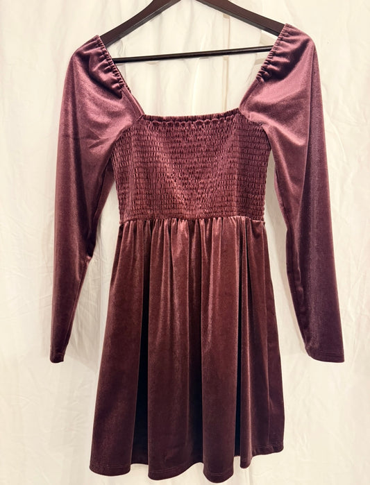#143 Gap velvet dress in wine, women’s size XS petite
