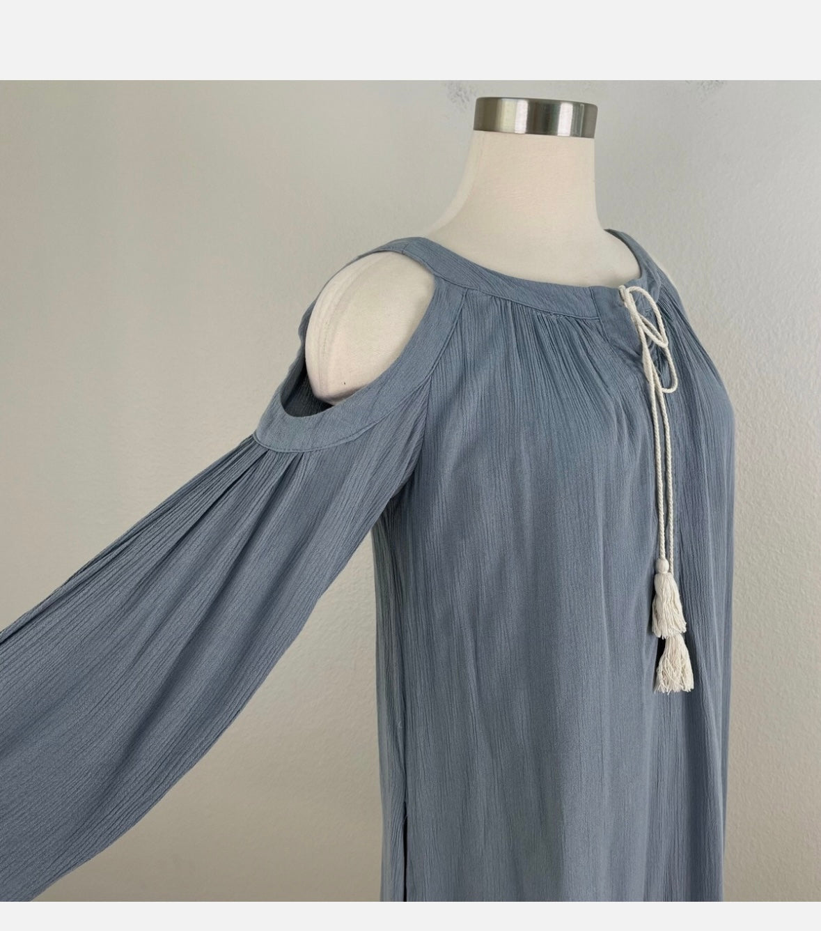 #70 women's dusty blue dress size small