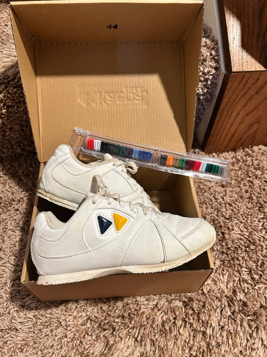 #70 Size 13 cheer shoes kaeppa