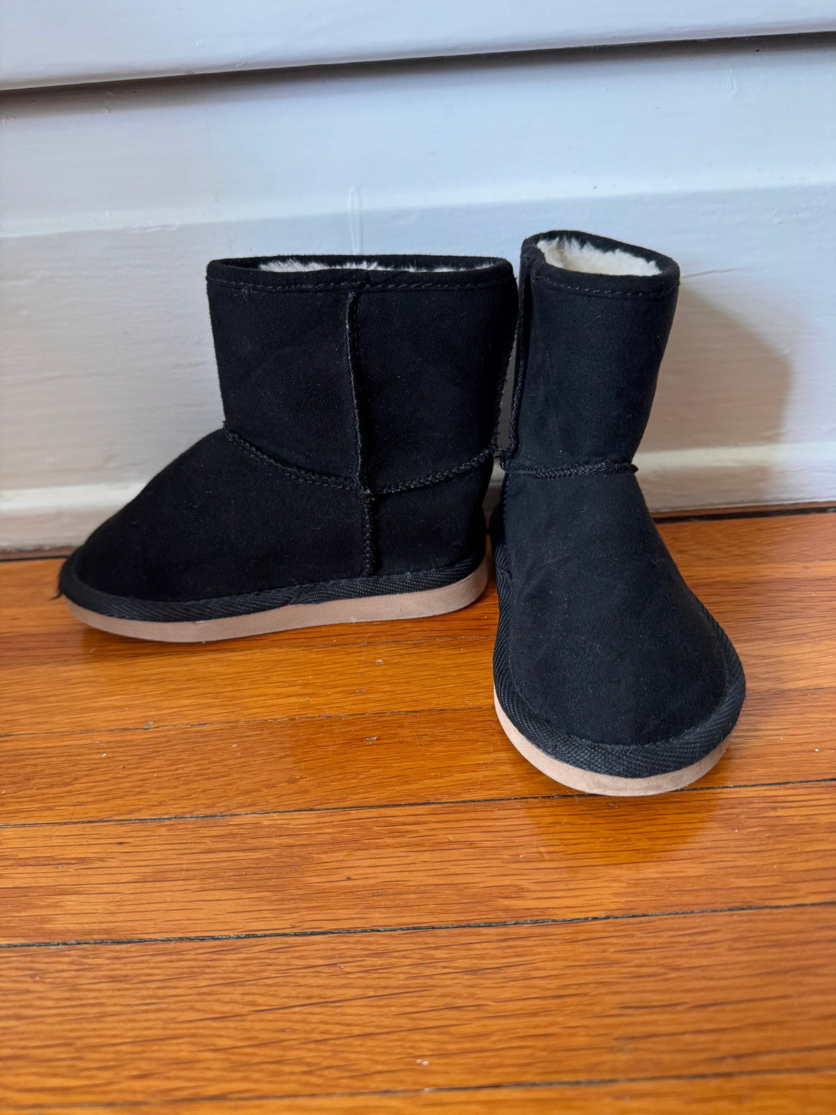 #127 Cat & Jack Winter Boots Girls 7
