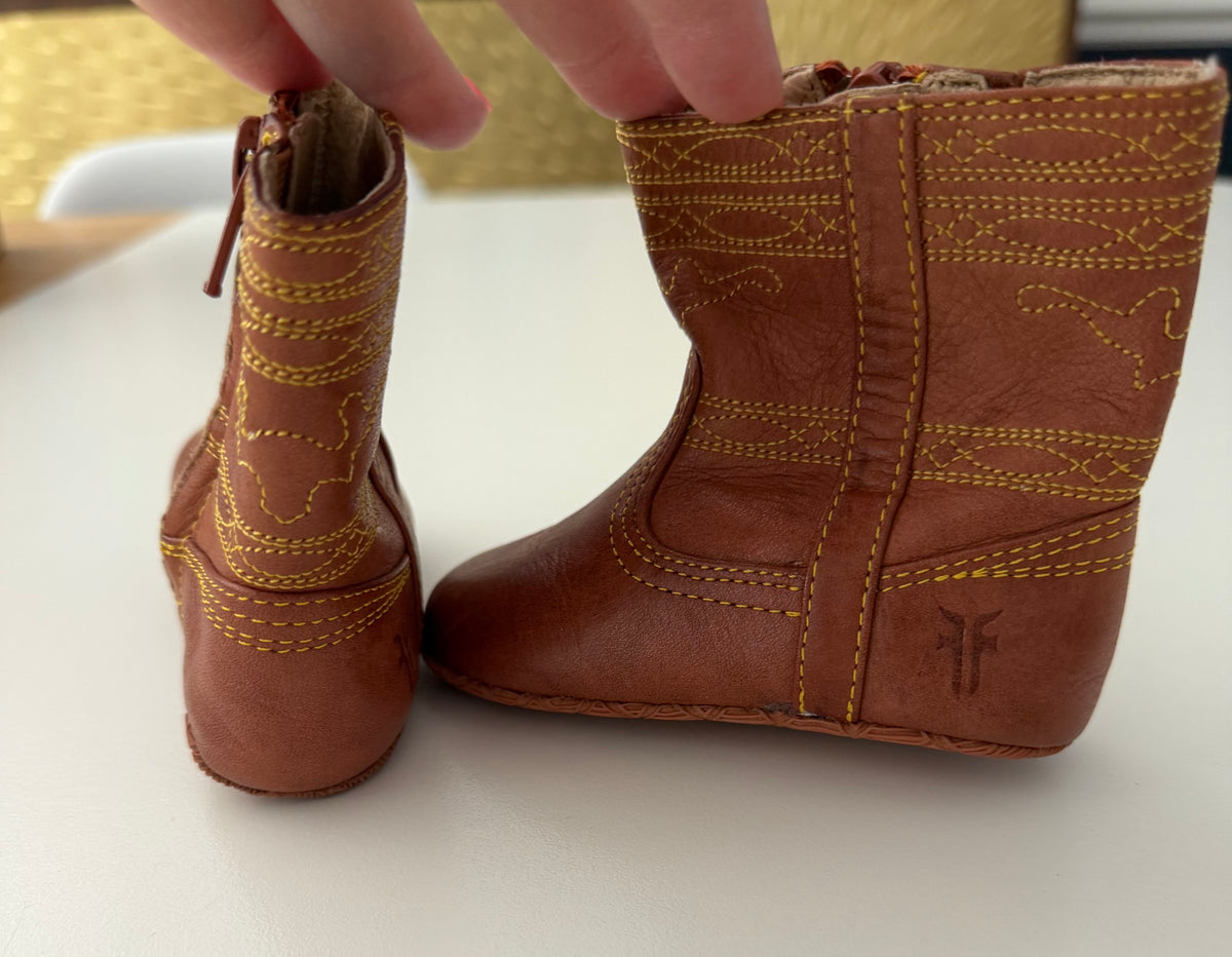 #117, Girls shoes 3c, Frye brown leather boots, VGUC