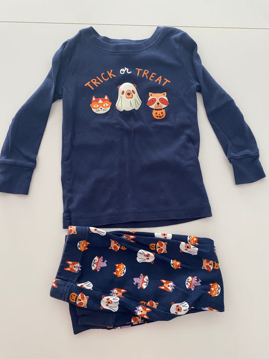 #117- Girls 2T, Old Navy trick or treat pajamas, EUC