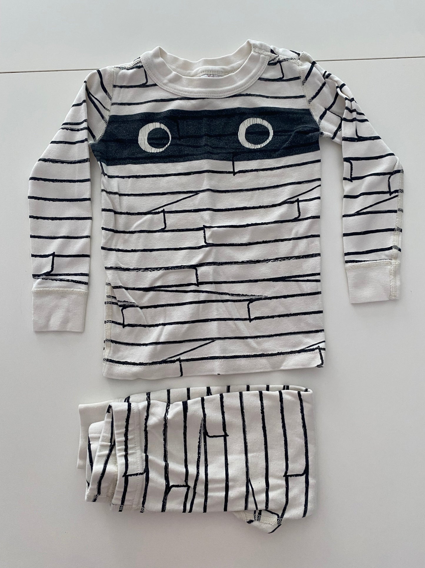#117 - Girls 3T, Hanna Andersson White Ghost Pajamas, GUC,*reduced*