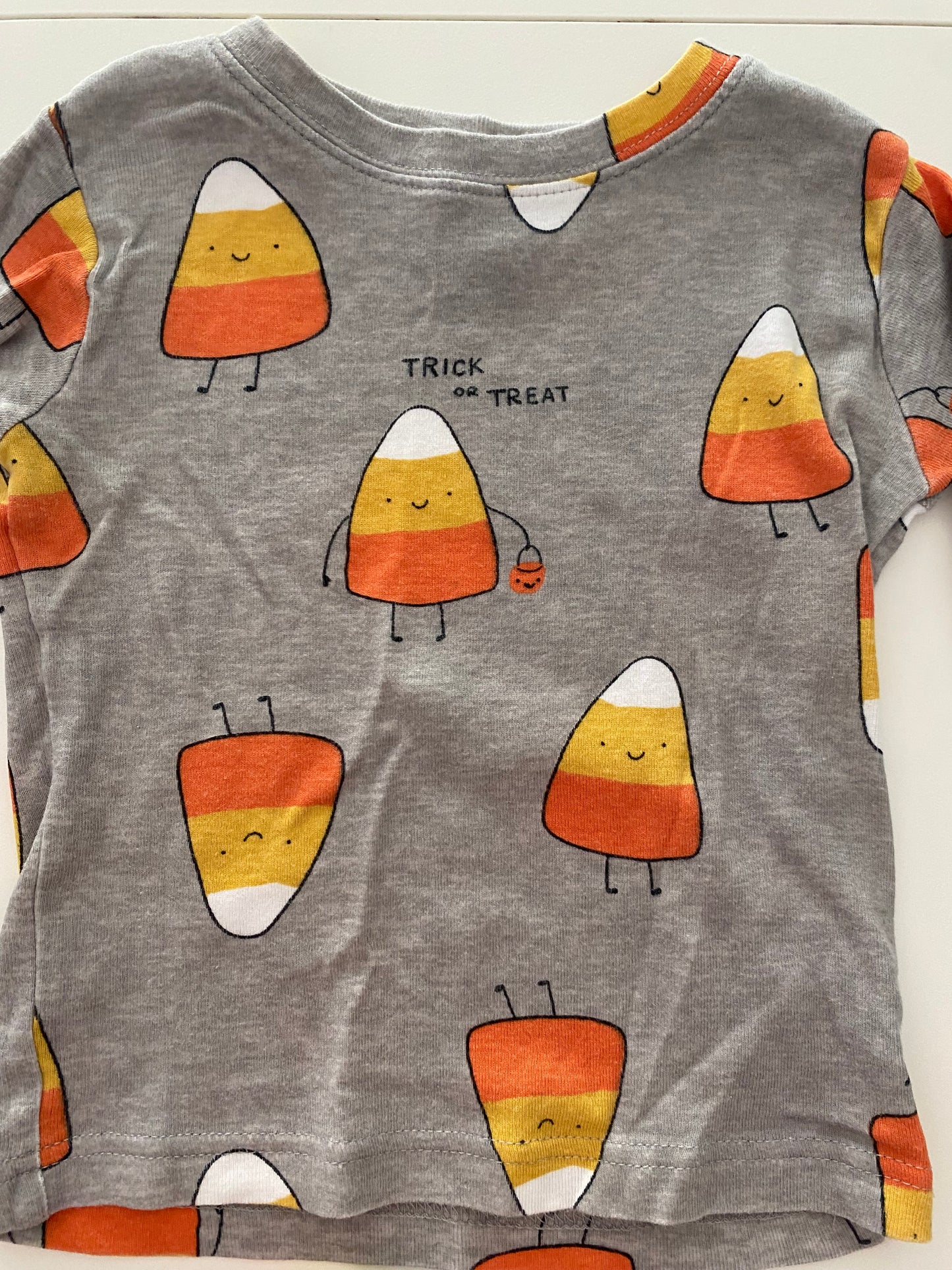 #117- Girls 3T, Carter’s Candy Corn Pajamas, VGUC