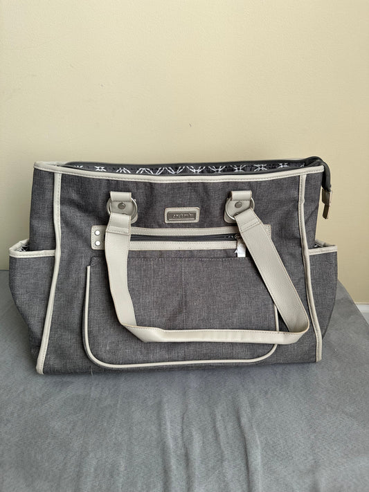 #88 diaper bag euc