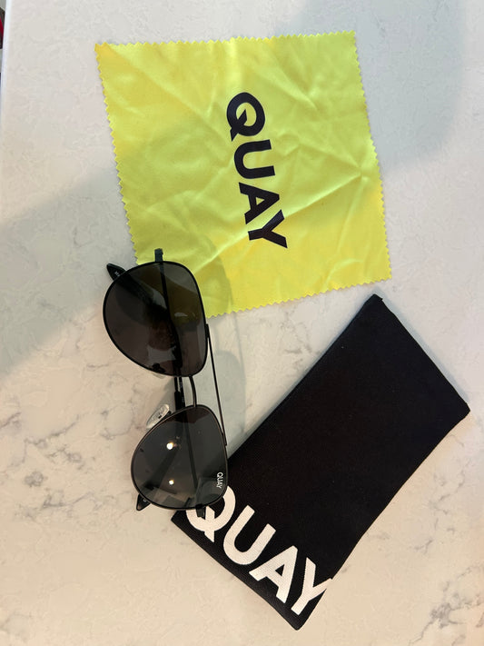 #70 quay sunglasses