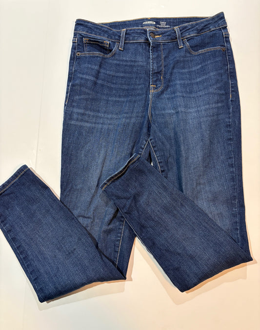 Seller #105 - Women's Size 12 Old Navy High Rise Rockstar Super Skinny Jeans VGUC