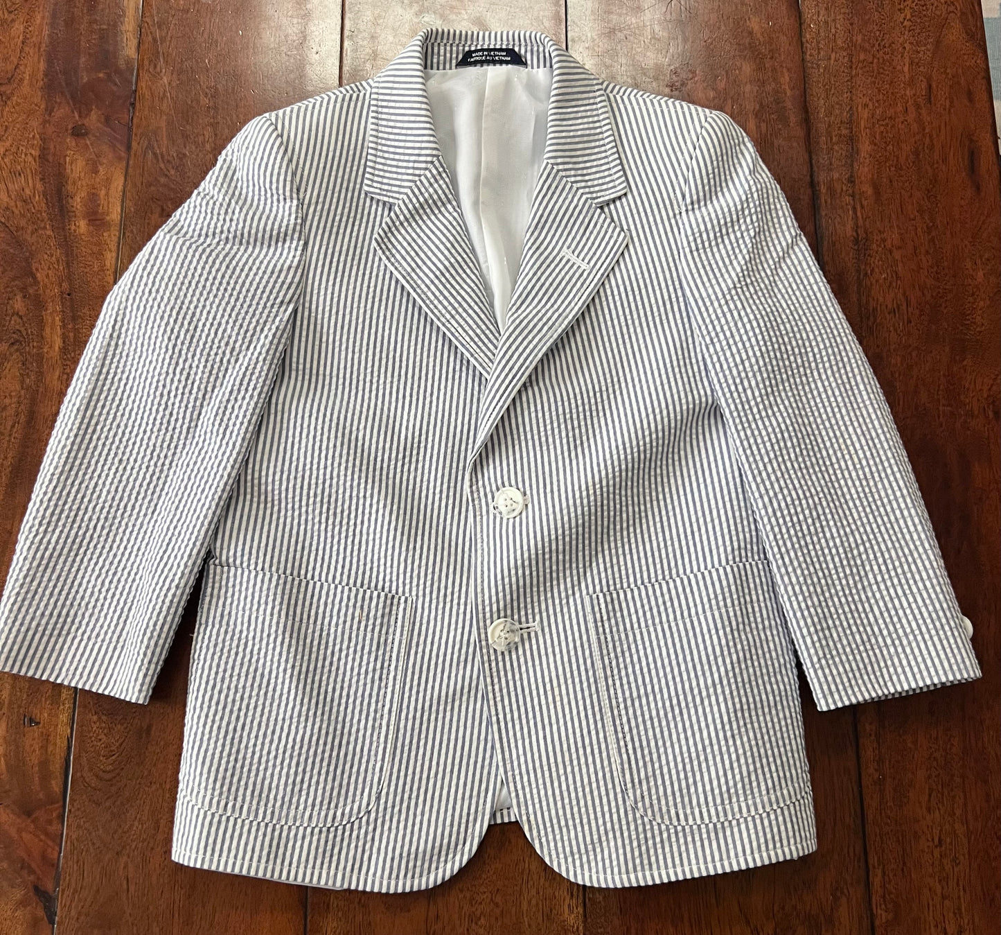 #66 size 6 boys blue/white seersucker blazer, VGUC
