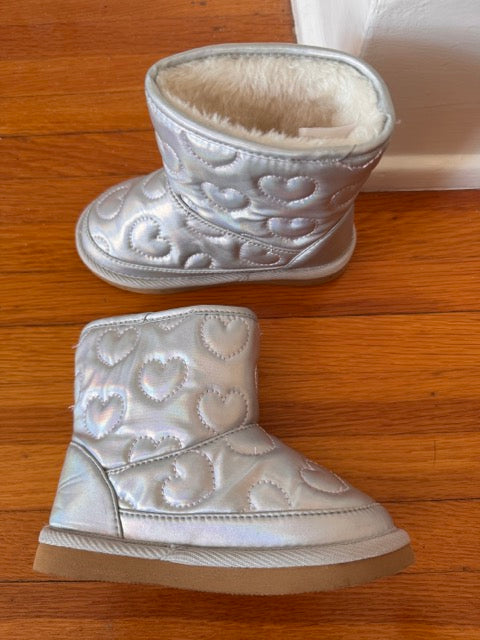 #127 Old Navy Heart Boots Girls 9