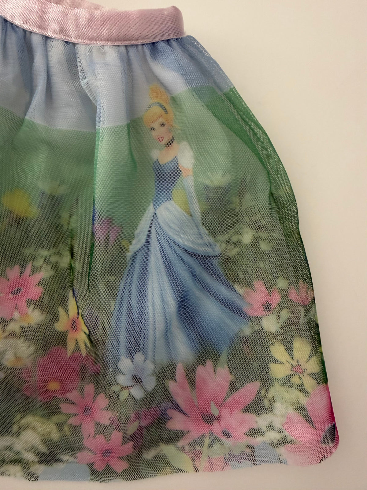 #117, Girls 2T, Disney Cinderella tulle skirt, VGUC