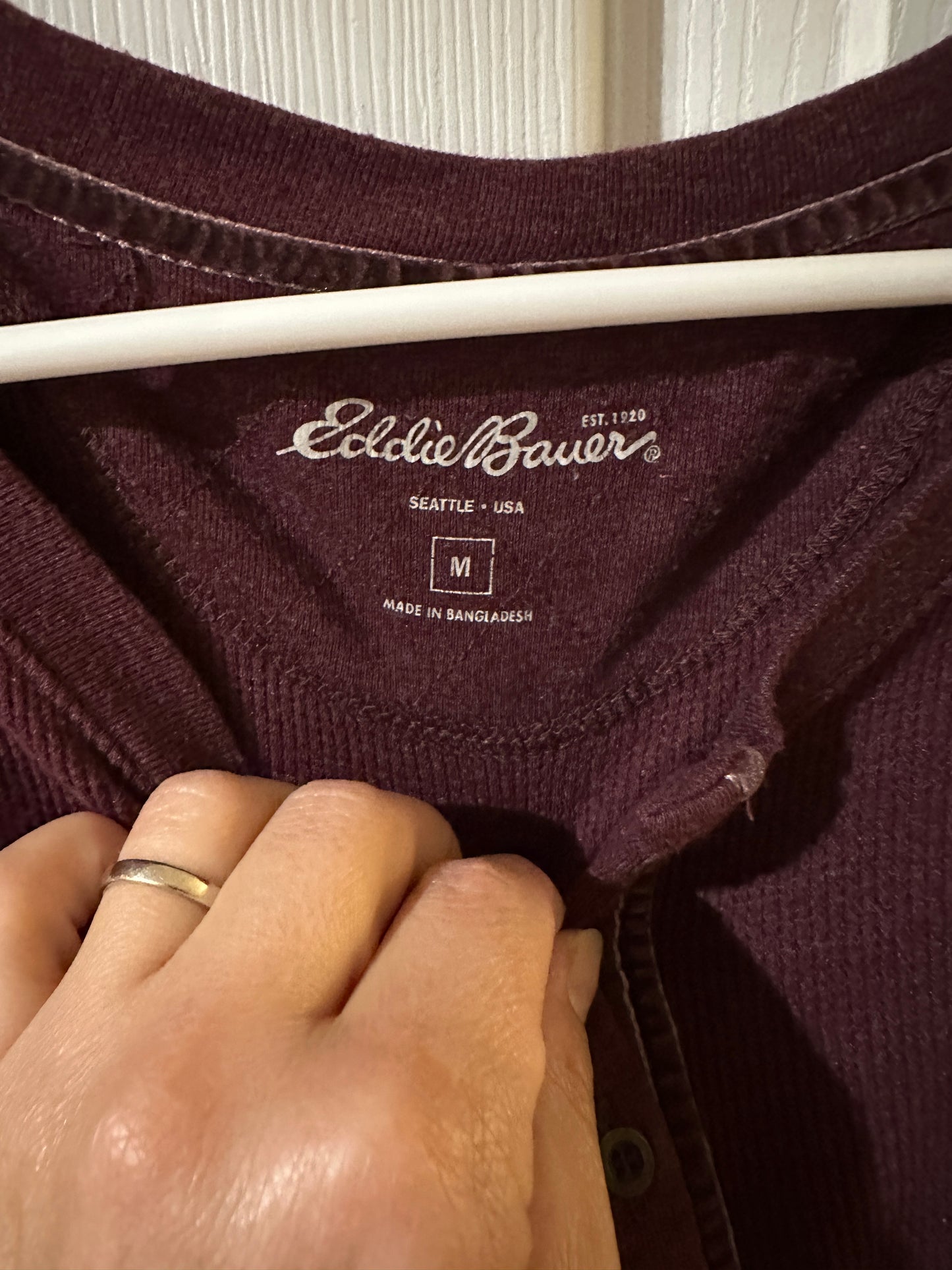 #8 Women's Eddie Bauer Henley, size Medium, Maroon