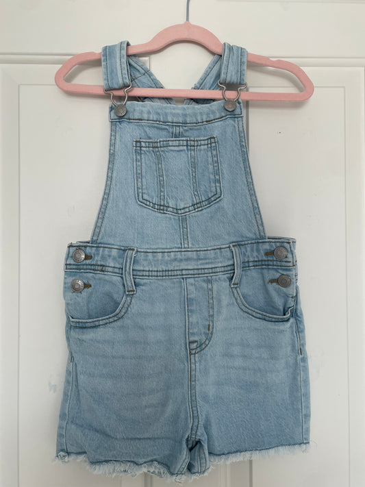 #5 Girls Cat and Jack white wash overall short, size 6/6x