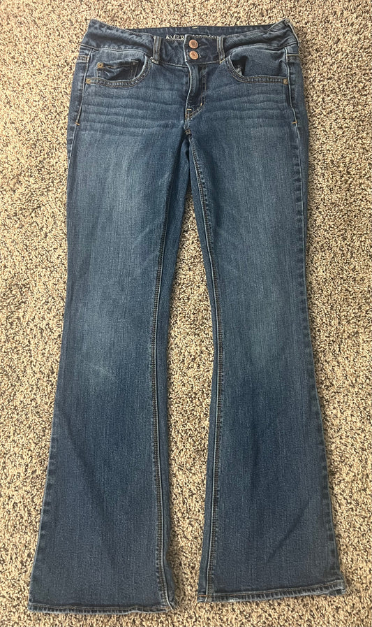 Seller #184 Women’s size 6 American Eagle Artist Stretch jeans