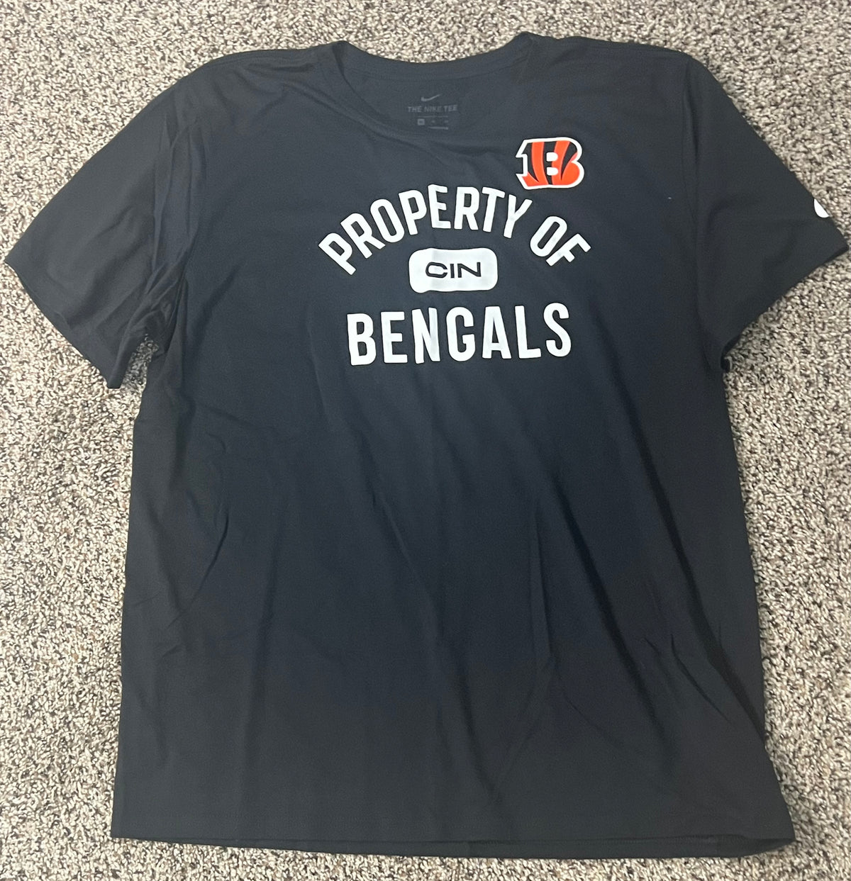 Seller #184 Men’s XL Nike Black Property of Bengals Drifit shirt