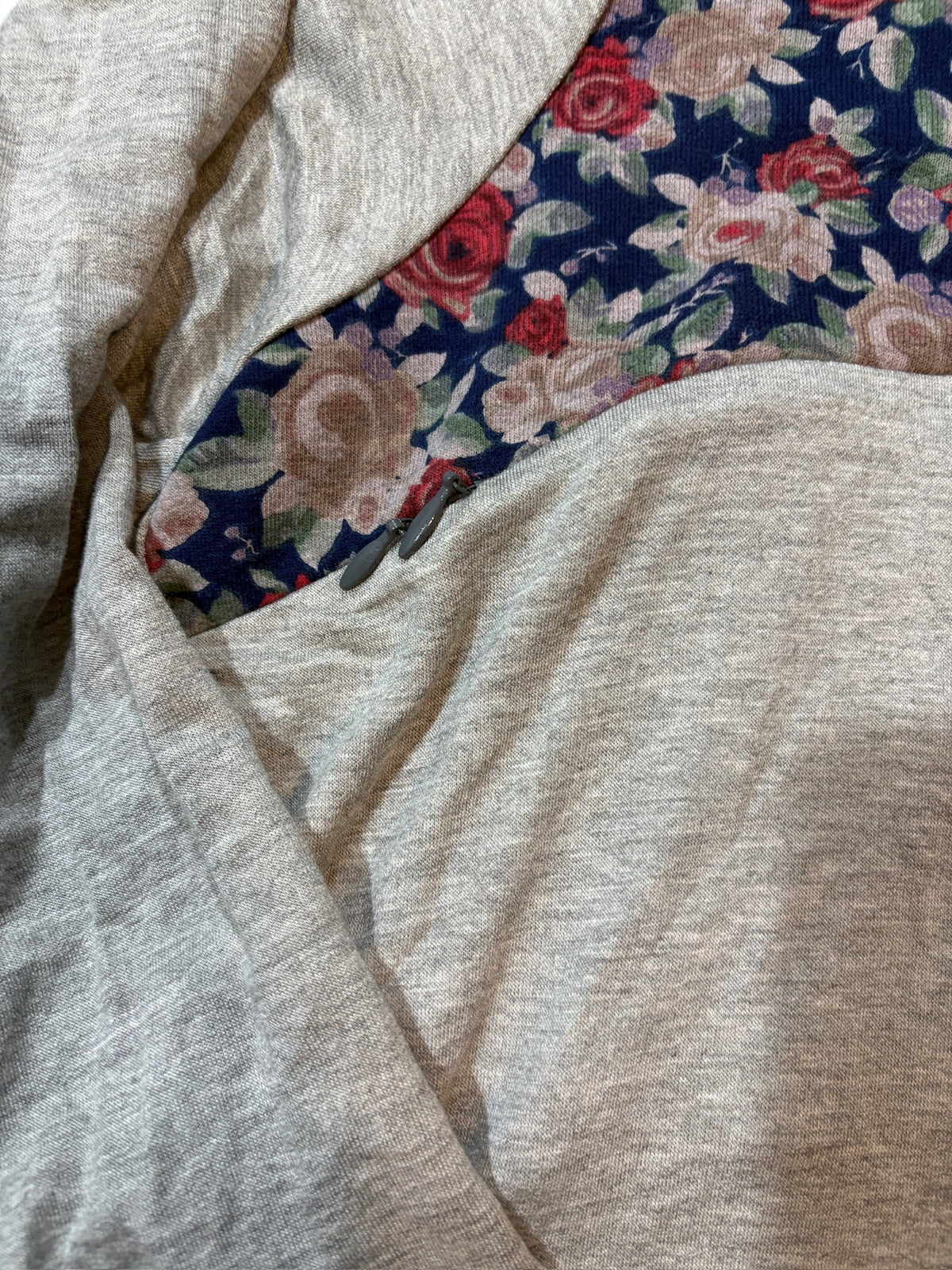 Seller #105 - Women's Medium Gray Floral Nursing Hoodie EUC