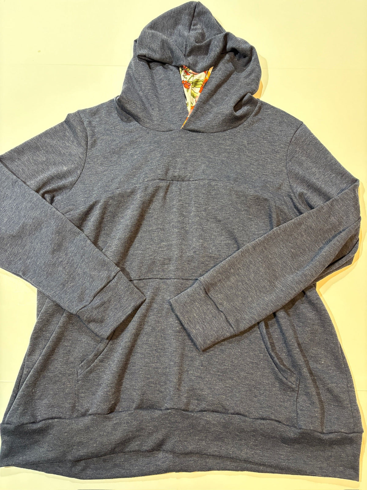 Seller #105 - Women's Medium Navy Nursing Hoodie VGUC