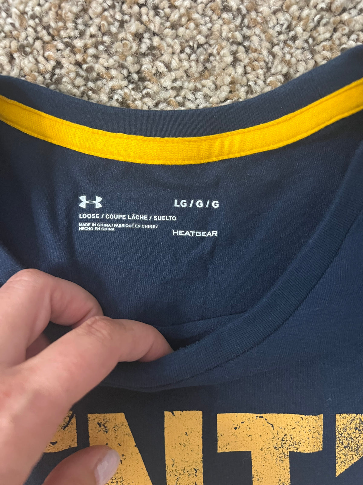 Seller #184 Men’s Large  Under Armour Navy Rent’s Due VGUC