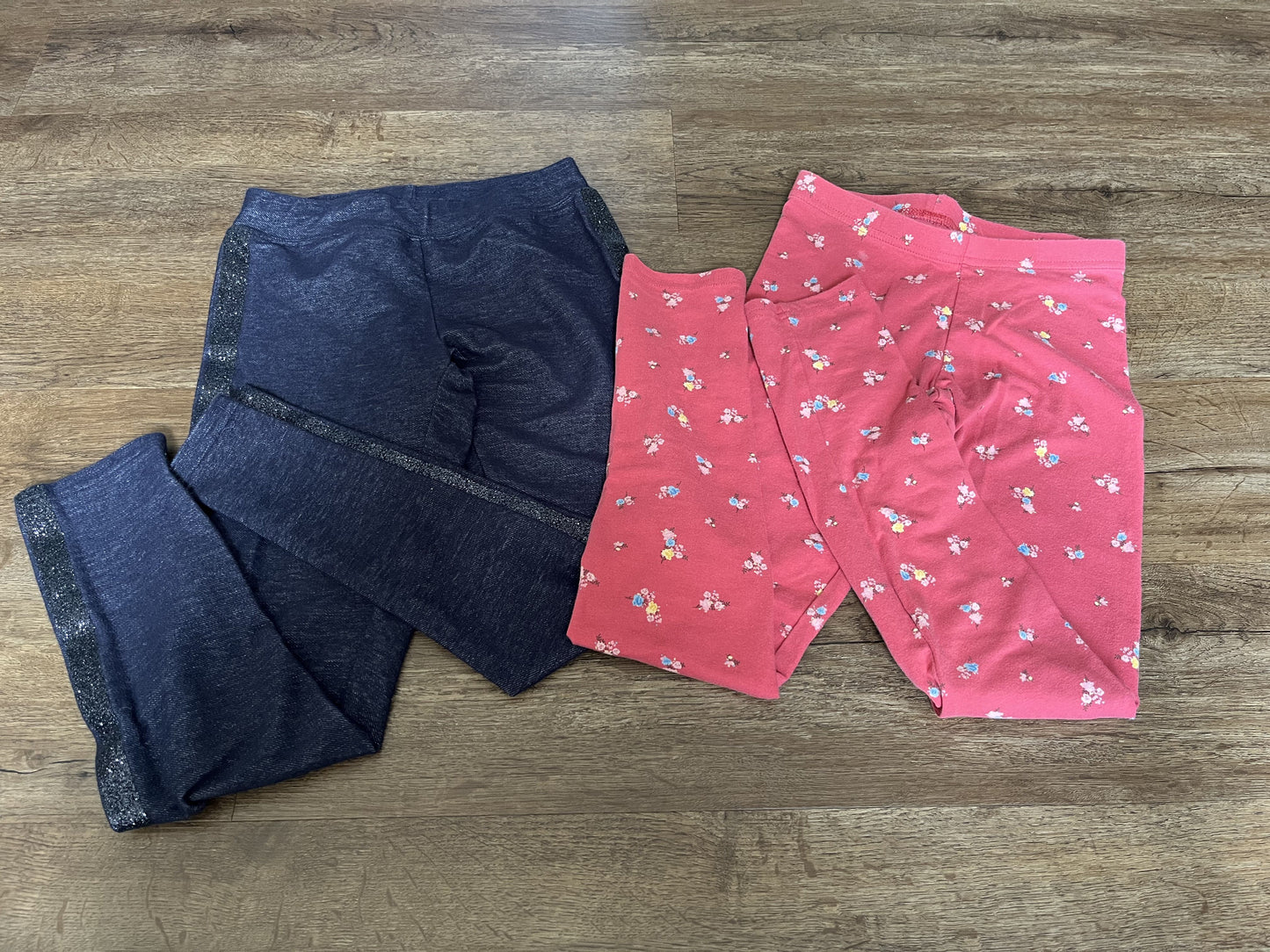 #124 Old Navy Floral Leggings & Dark Blue Leggings with Glitter Side Detailing Girls Size M 10/12
