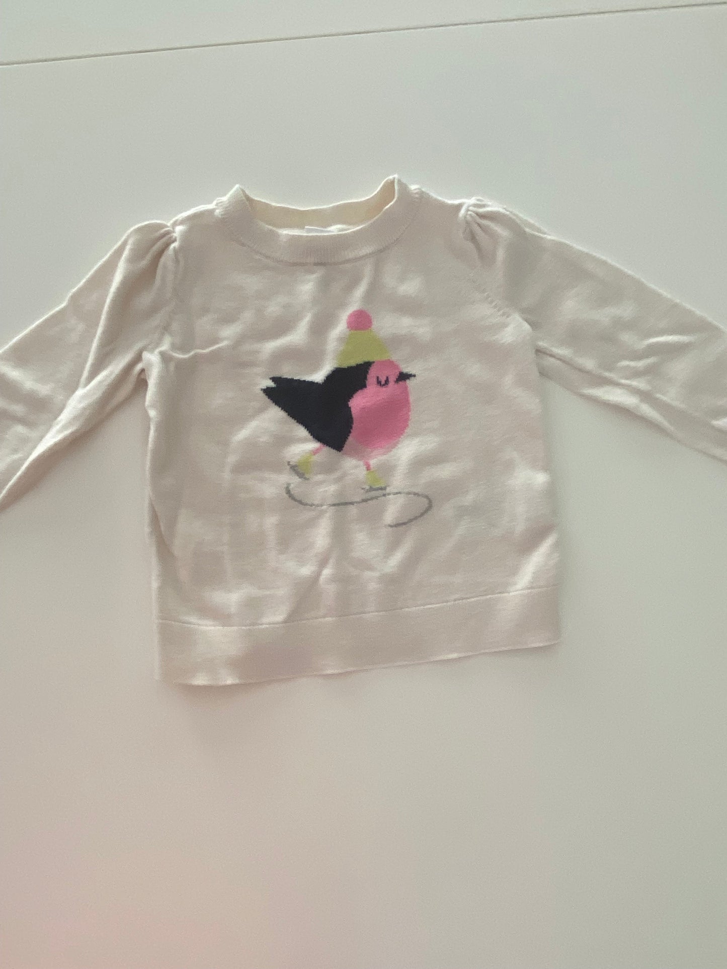 #117- Girls 2T, Gap cream snow bird sweater, GUC,*reduced*