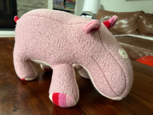 #66 Cate & Levi pink hippo, wool stuffed animal, handmade in Canada. One of a kind. VGUC (sat on shelf only).