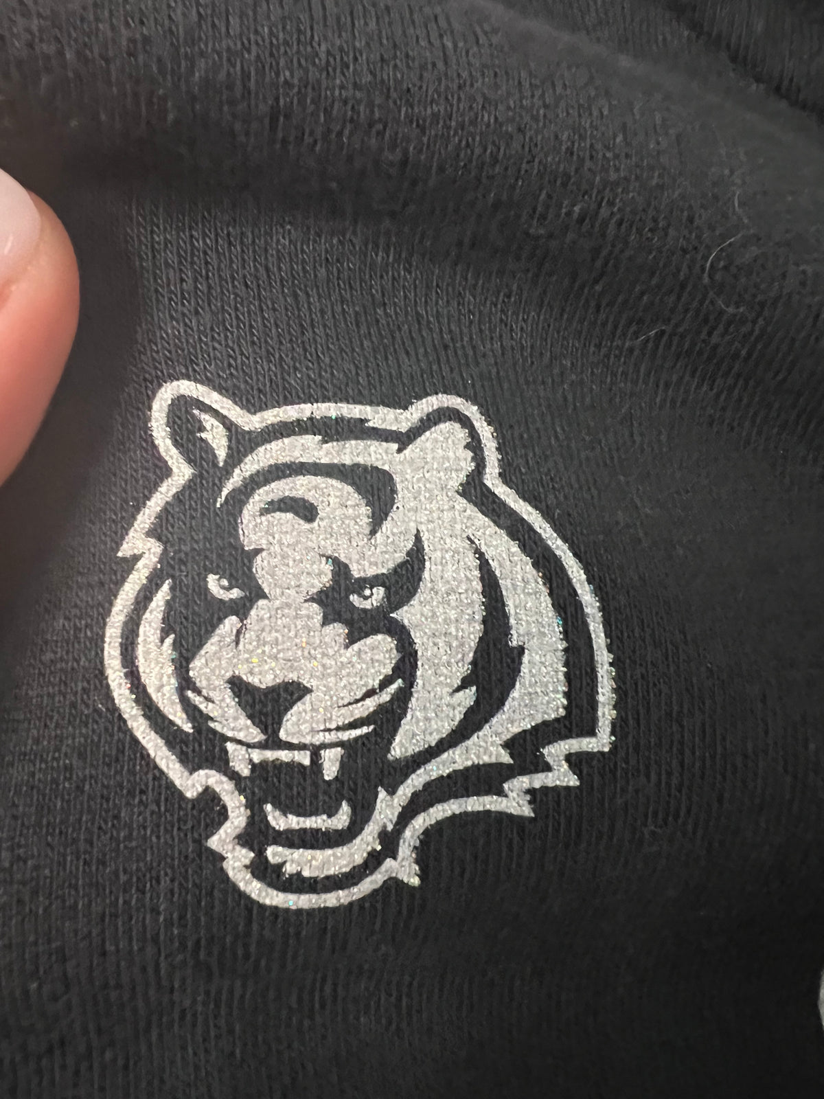 Seller #184 women’s Medium bengals zip up hoodie shimmer on the tiger