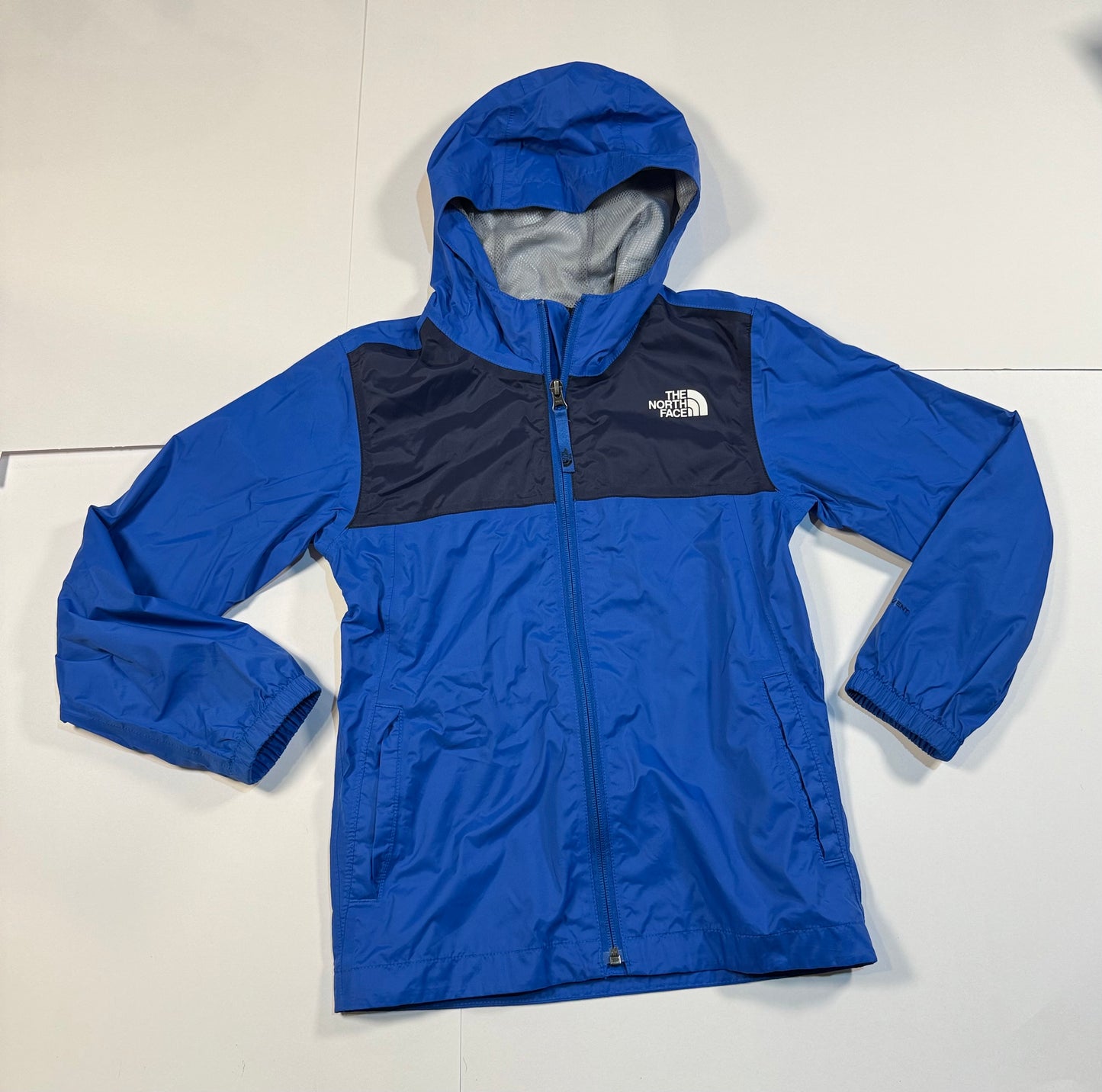 #180 Boys Youth Small (7/8) The North FaceBlue Rain Jacket