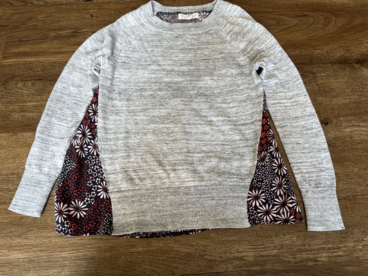 #124 EUC Tucker + Tate Gray Mixed Media Shirt with Floral back Girls Size S 7/8