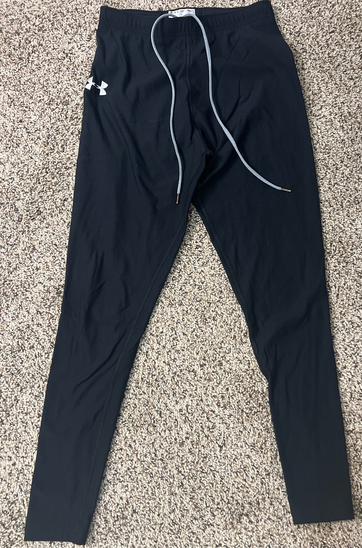 Seller #184 women’s Medium under armour black base layer leggings