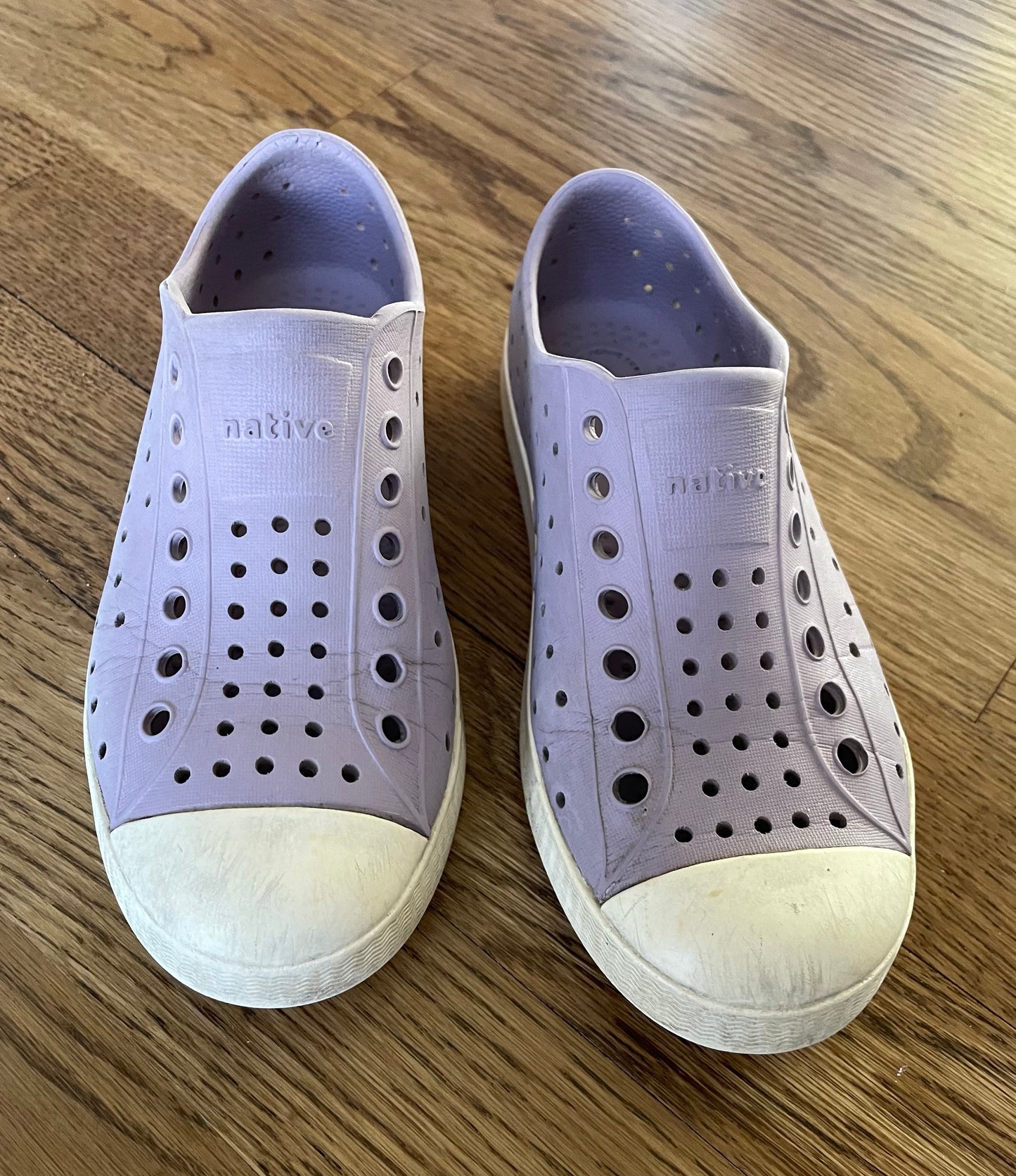 #5 girls Native lilac shoes, size 12