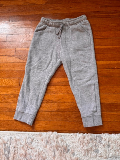 #127 Cat & Jack Fleece Joggers Girls 3T