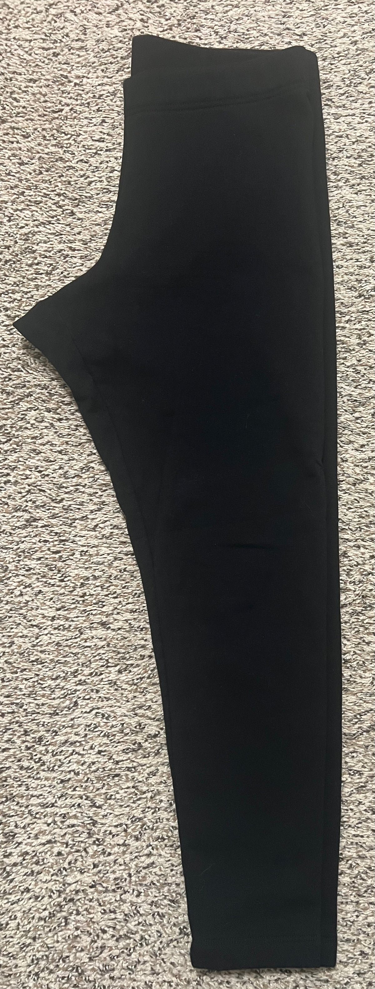 Seller #184 women’s large Old Navy Black fleece lined legging VGUC