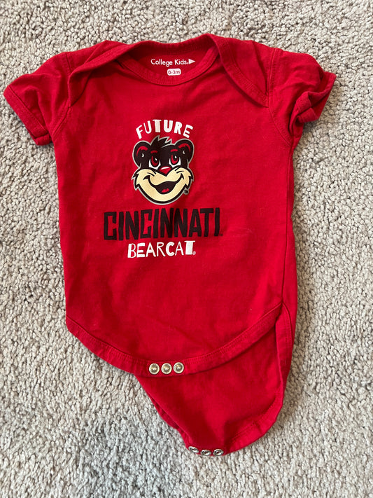 0-3 Mo - College Kids - Red Future Bearcat SS Onesie - PU 45236 Except Semiannual Sale