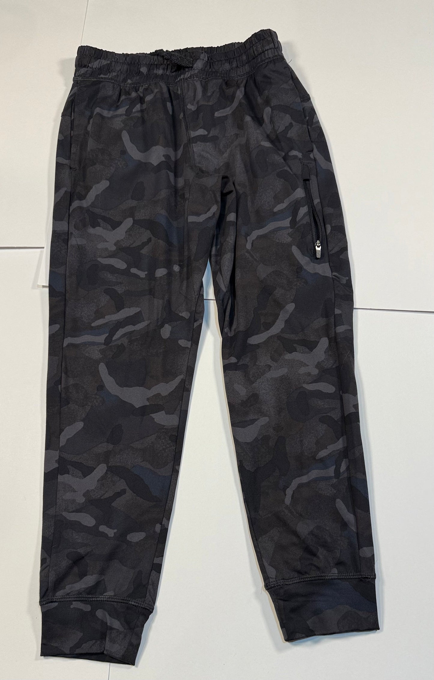 #180 Boys 8 All in Motion Jogger Bundle- Green, Black, Black Camo