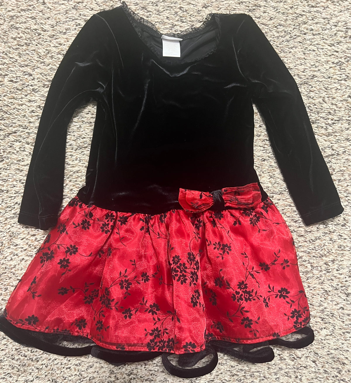 Seller #184 Girls 3T Holiday Christmas dress