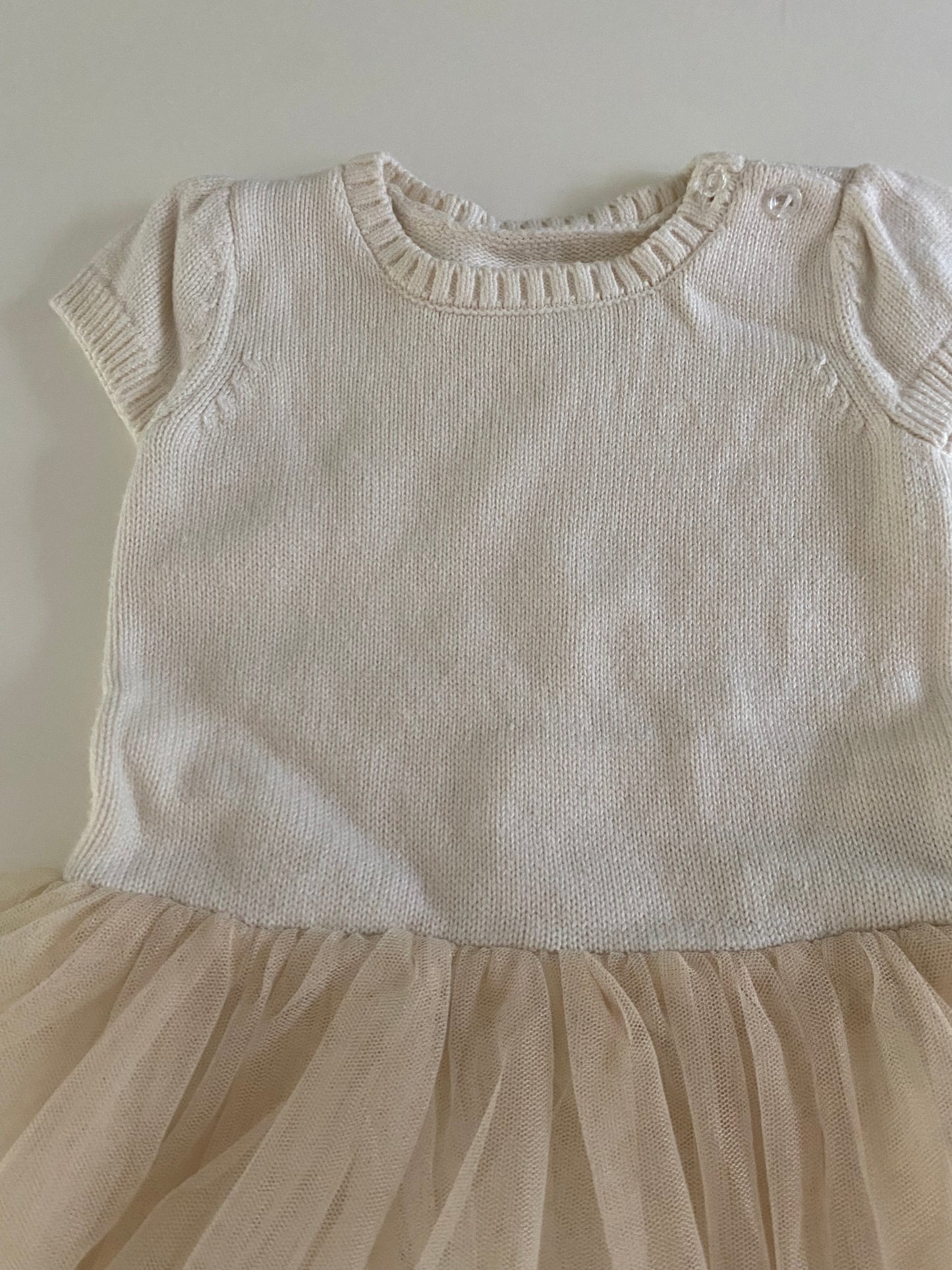 #84B- Girls 12-18M, Gap cream sweater dress with tulle, VGUC