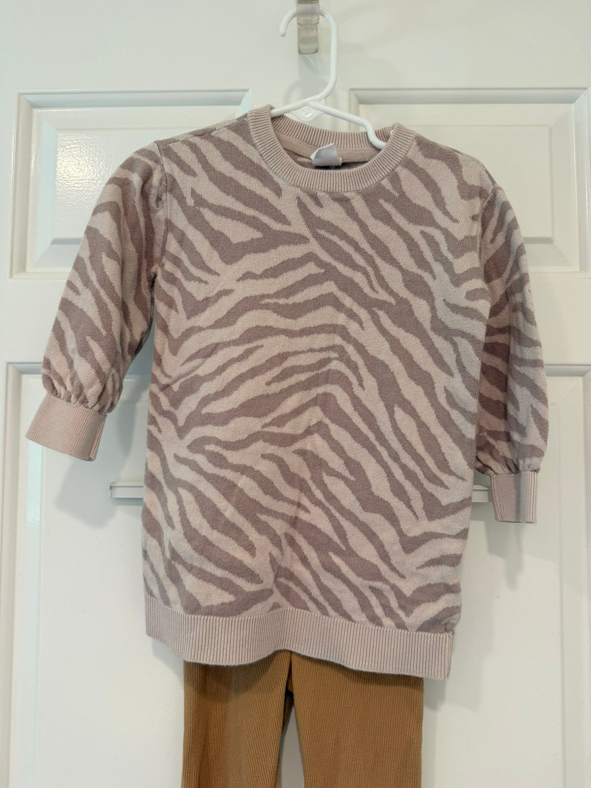 #85 Baby Gap Mixed Lot of Neutrals Sweater Dress, Sweater and Flare Leggings, Girls 24m/2T
