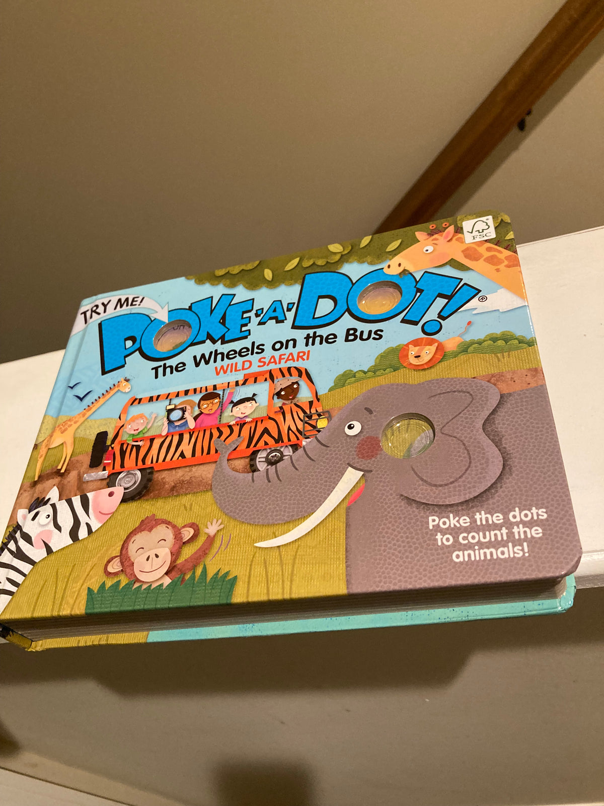 Seller #60 Wheels on the Bus Safari Poke A Dot / Poppit Book - New!